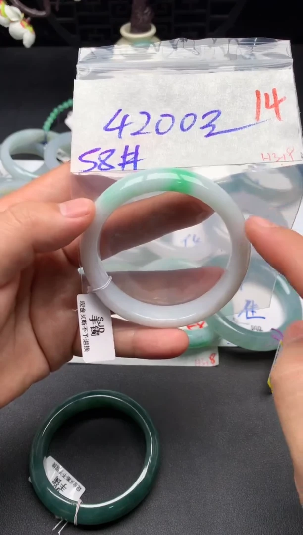 【闪购商品】定制翡翠未镶嵌毛货需精细抛光+多样性发货拍一发一
