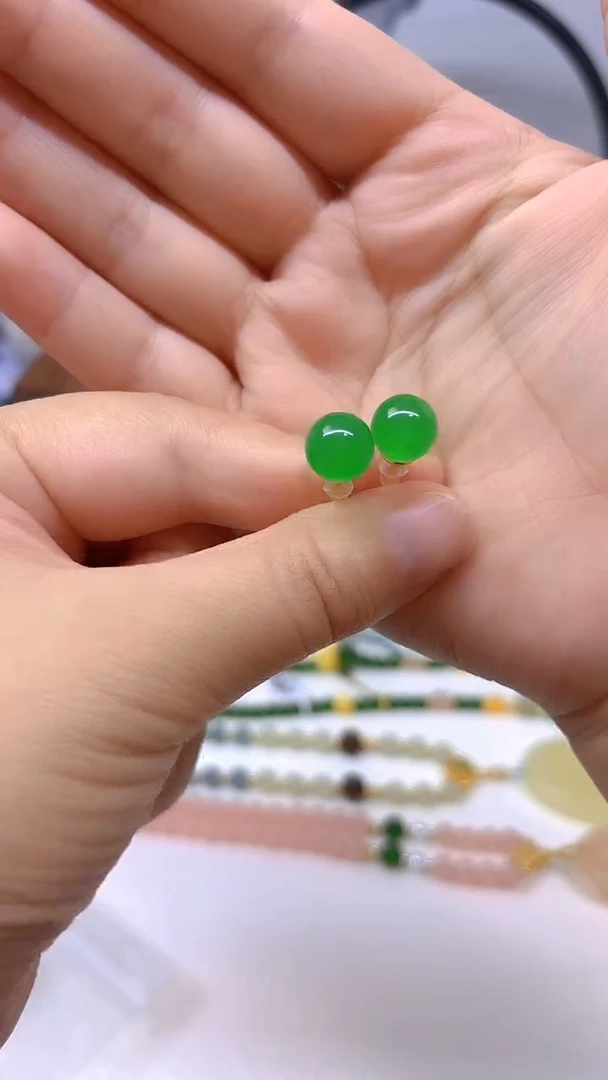 翡翠14K金镶嵌耳饰E396