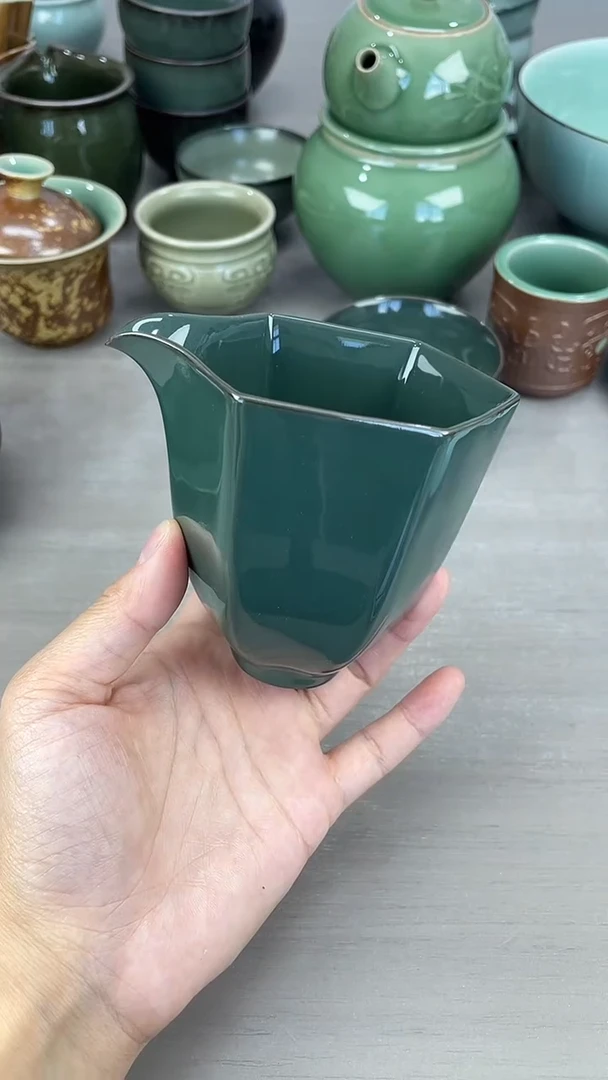 青瓷仓储福利清仓