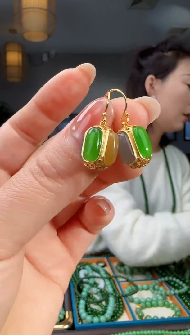 银S925镶嵌和田玉耳饰1