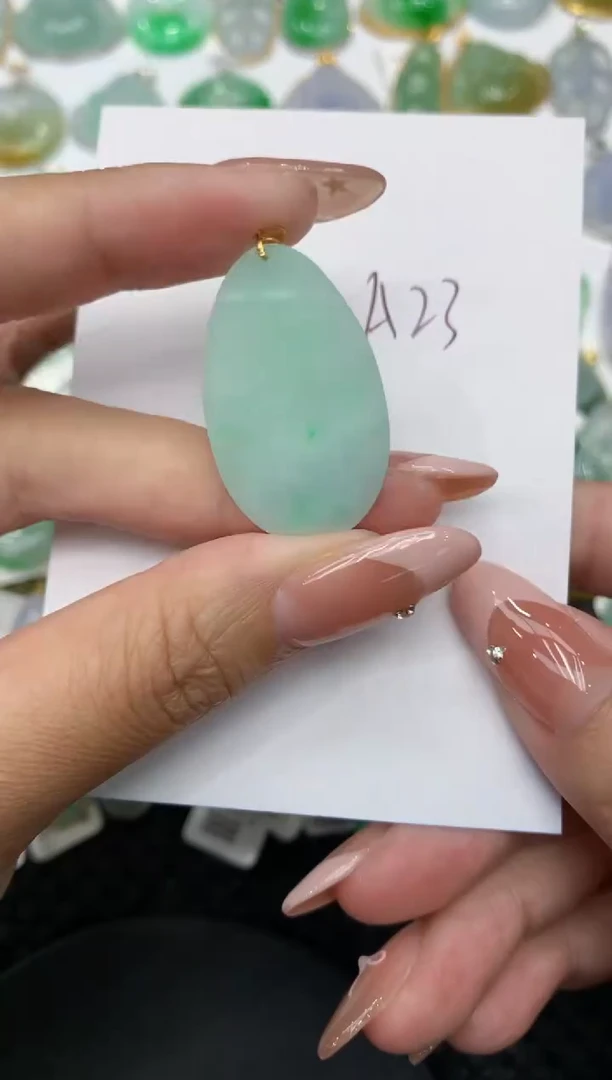【闪购商品】翡翠颈饰18K金镶嵌111111111