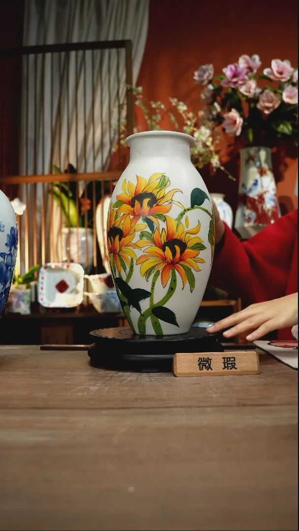 当代景德镇设计师釉下手绘陶瓷花瓶