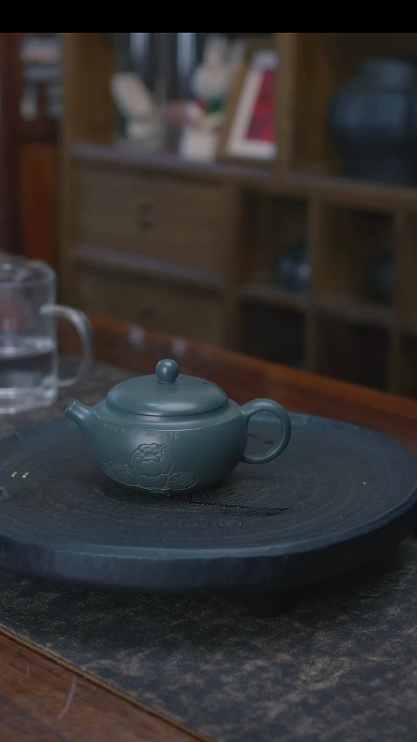 【闪购商品】柿柿如意 浮雕半瓦 130CC