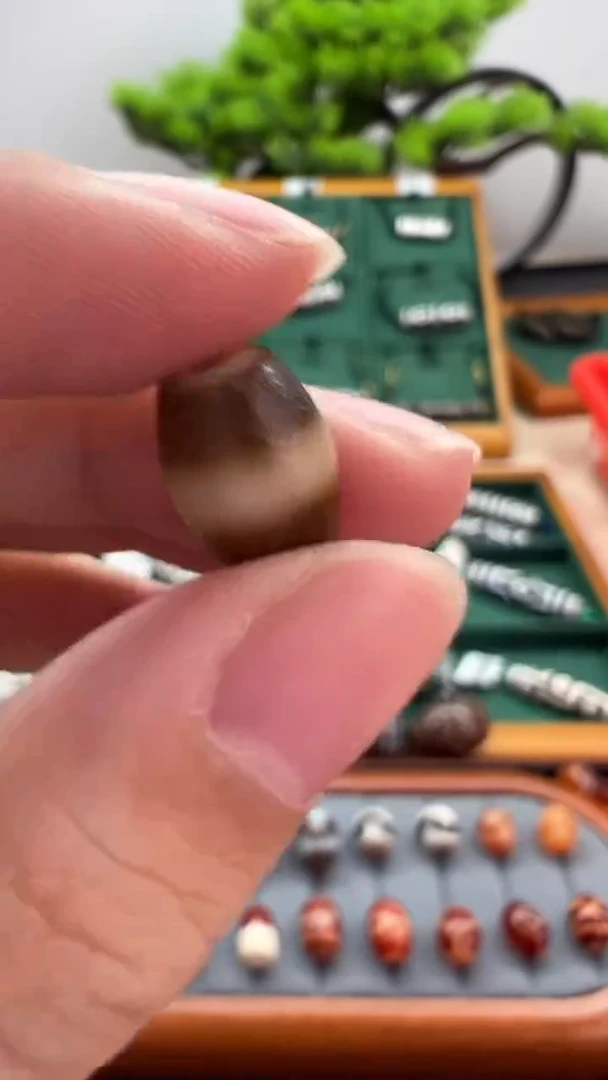 玛瑙/玉髓（覆膜）颈饰未镶嵌A*n43.（微瑕随机发货）