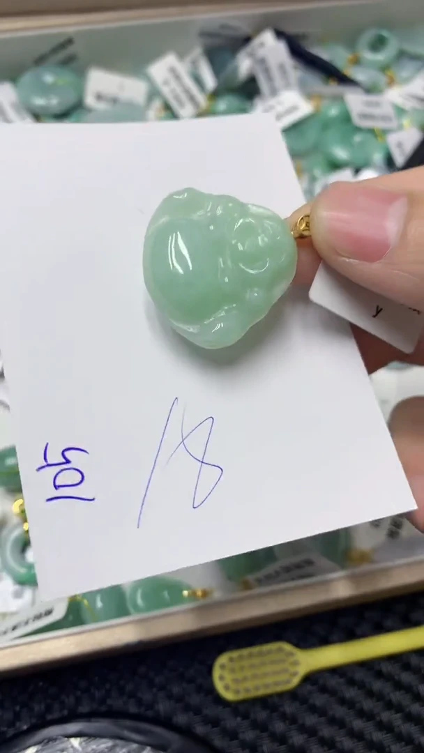 颈饰未镶嵌翡翠缅甸A货翡翠