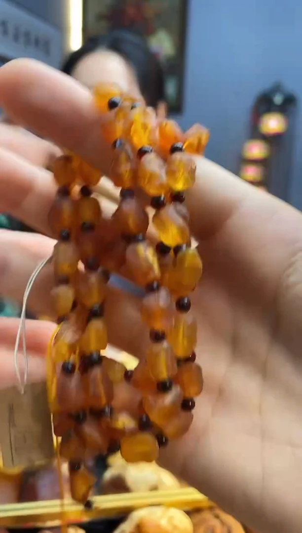 未镶嵌颈饰琥珀项链