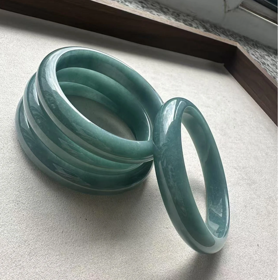 YH【天空蓝】天然翡翠蓝水手镯 细条 玉镯子 无优化 多样性发货一个