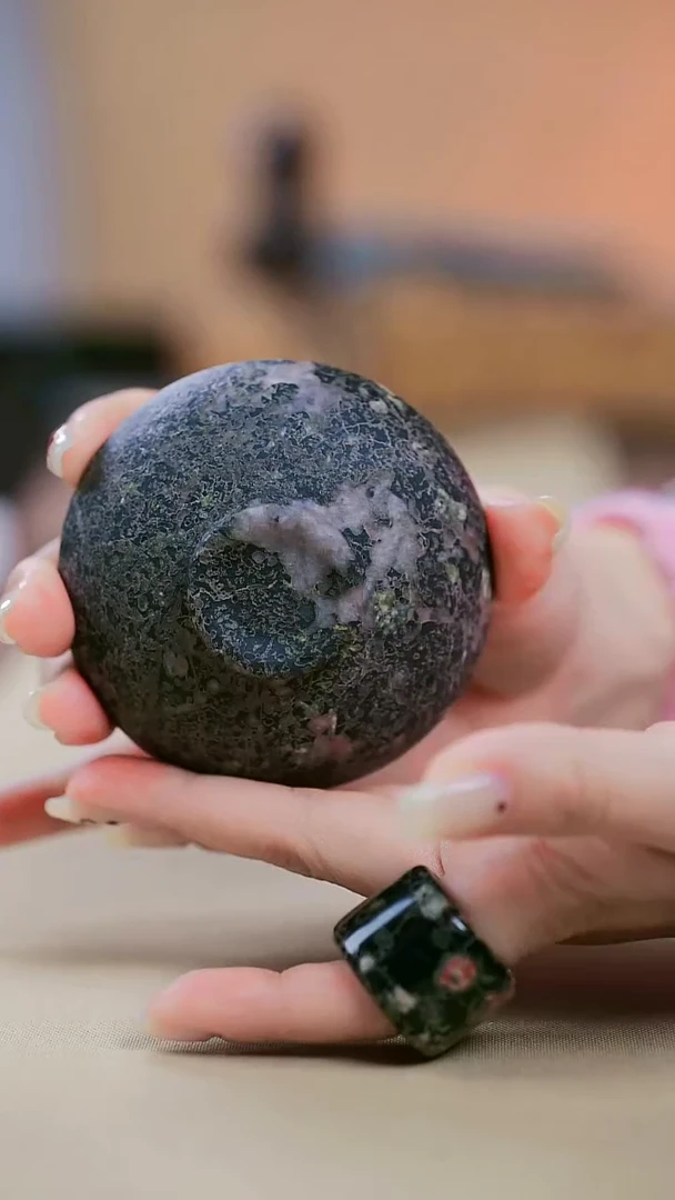 【闪购商品】微瑕梅花玉A寻武记一物一拍