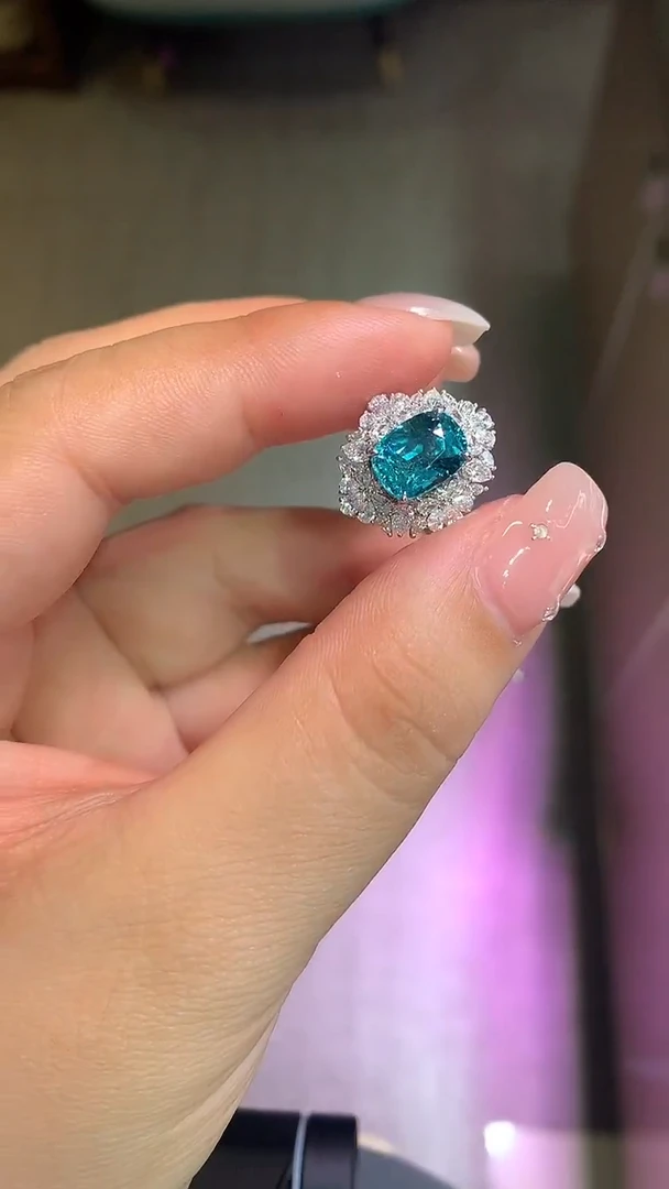 18K金镶嵌戒指碧玺3ct