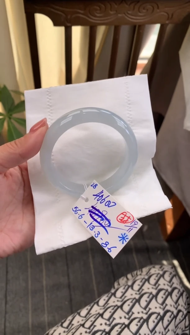 未镶嵌手镯翡翠假一赔三 手镯