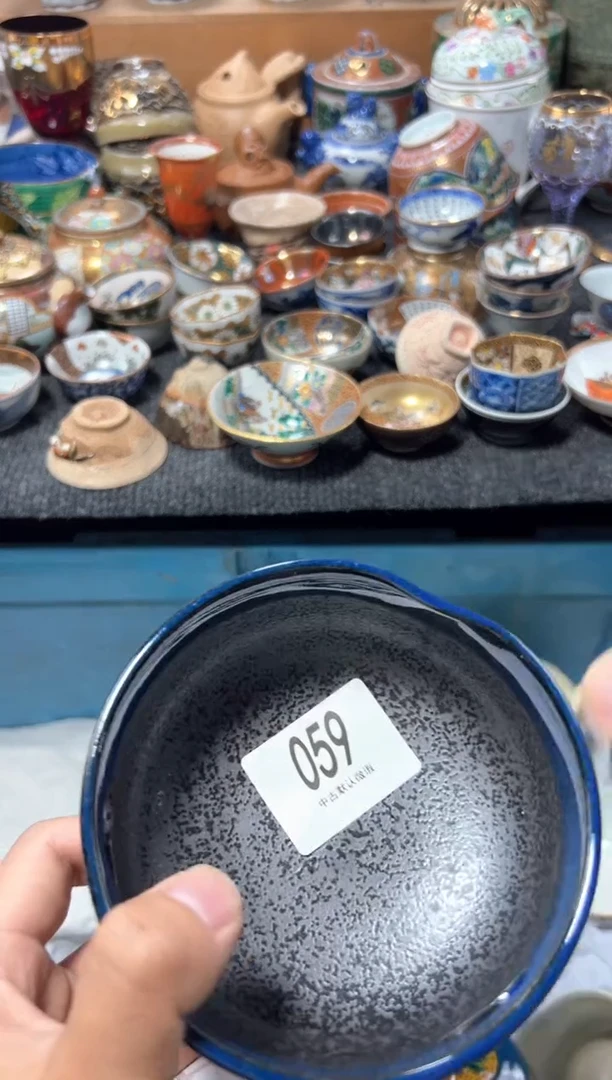 瓷片小****店 夏目海外回流瓷器中古品。