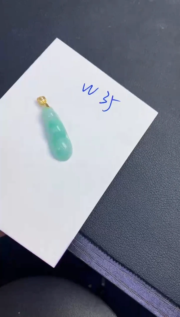 颈饰未镶嵌翡翠缅甸天然翡翠A货