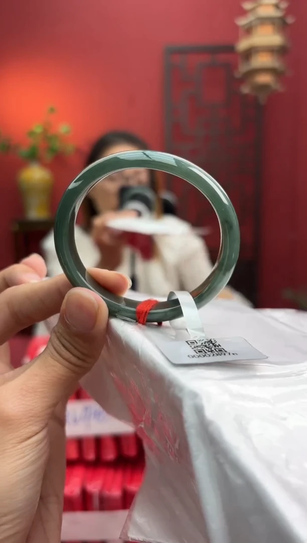 未镶嵌手镯（贵妃镯）翡翠翡翠手镯5