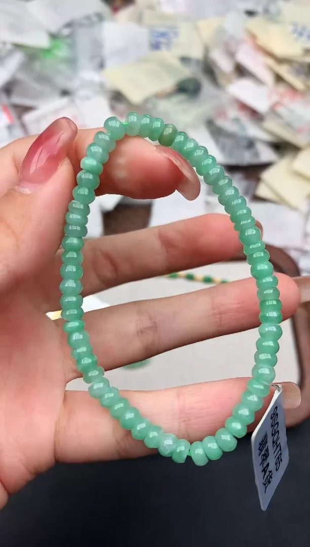 未镶嵌挂件翡翠1