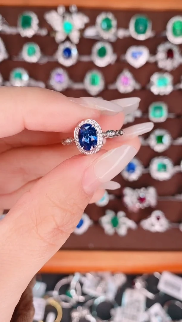 【闪购商品】蓝宝石18K金戒指18K金镶嵌1.08克拉