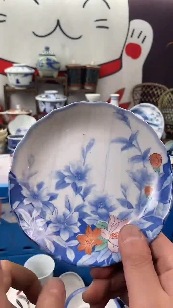 瓷片口沿直径大概是