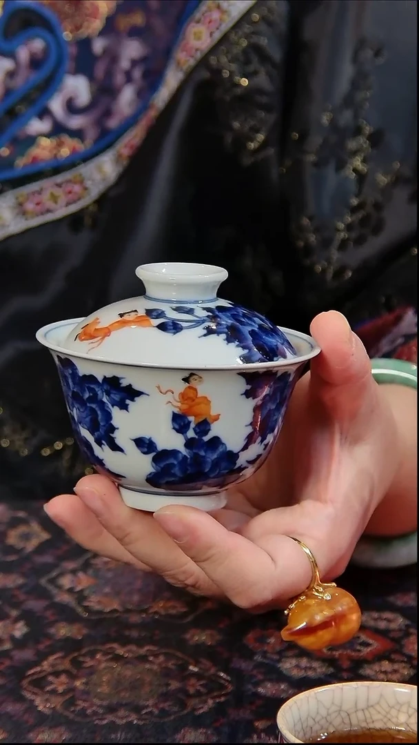 盖碗130毫升微微瑕疵。。。。。。。。。。。