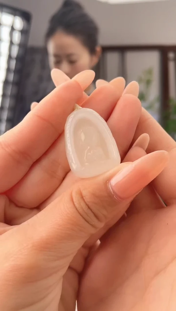 颈饰未镶嵌和田玉无相佛 无