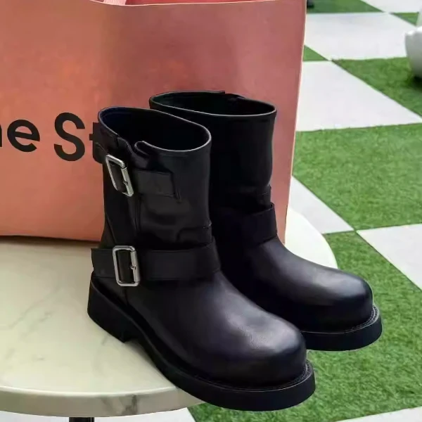 诗歌兰女靴时尚百搭英伦风平底套筒马丁靴复古短靴