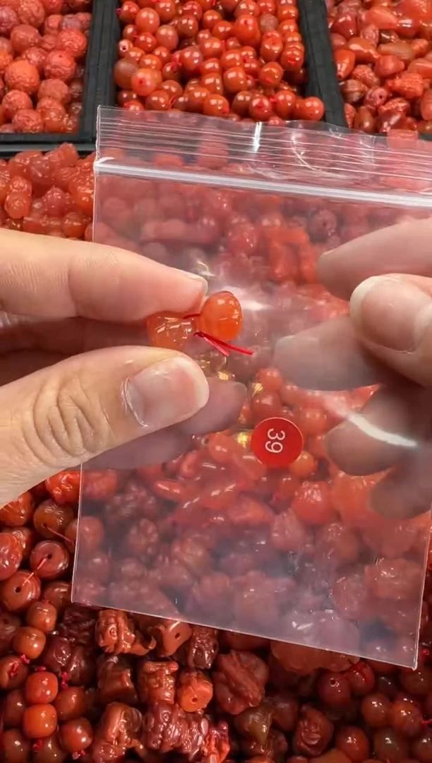 【闪购商品】南红玛瑙颈饰未镶嵌1