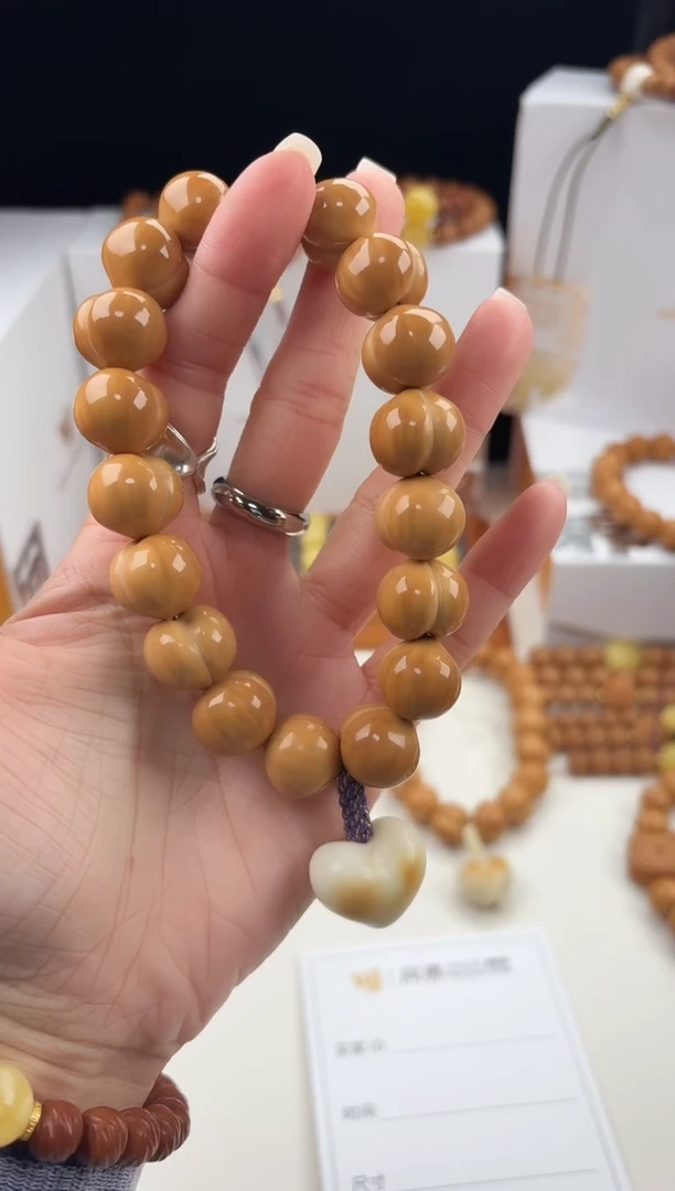 手串猴头核桃16大光面柯基屁桃