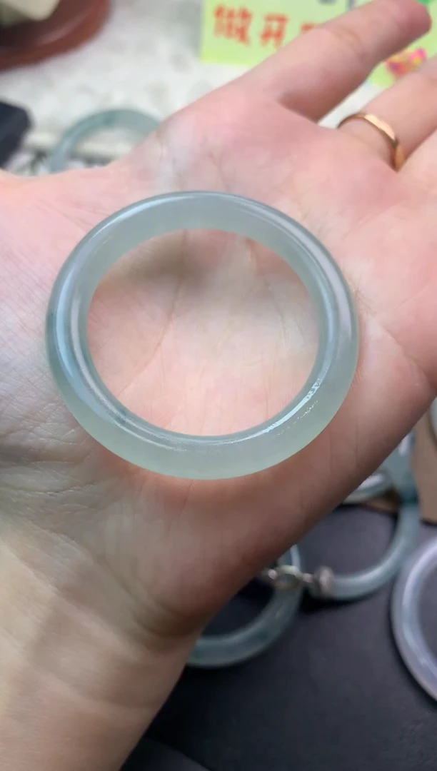 未镶嵌定制翡翠毛货翡翠