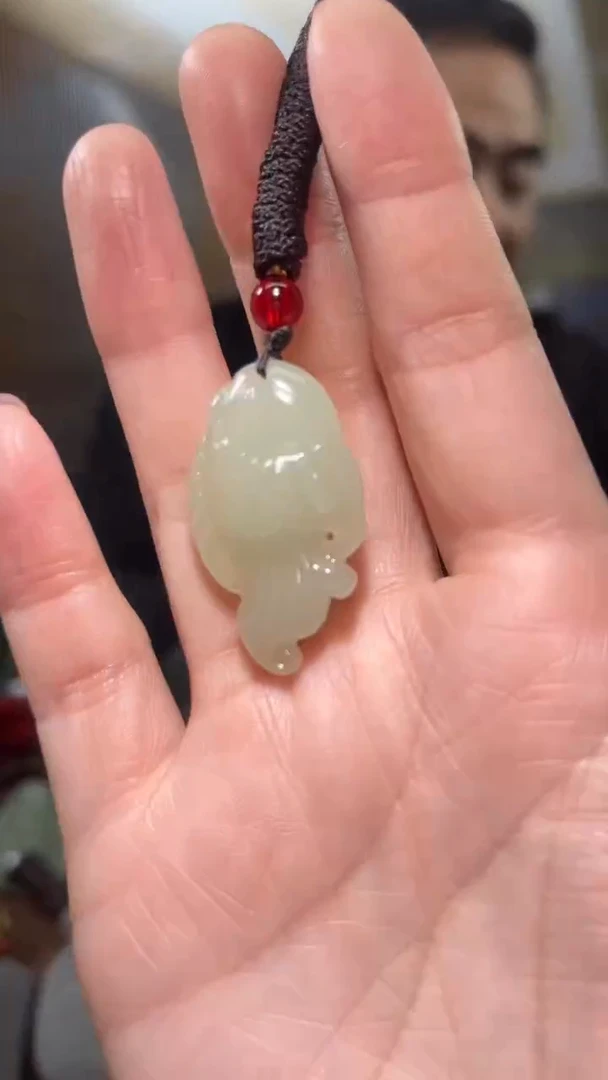 颈饰未镶嵌和田玉`