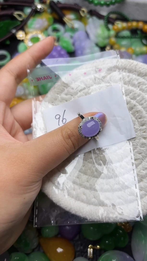 颈饰未镶嵌翡翠缅甸翡翠吊坠