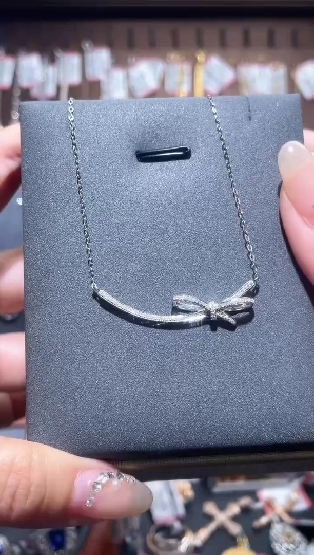 【闪购商品】钻石项链18K金镶嵌钻石项链