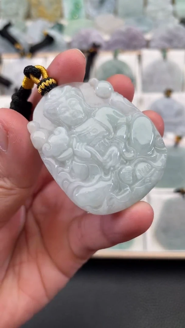 颈饰未镶嵌翡翠天然缅甸翡翠A货30