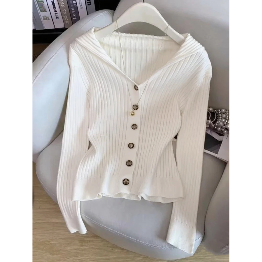 2025秋季新款时尚洋气减龄显瘦长袖毛针织衫气质百搭休闲上衣女装