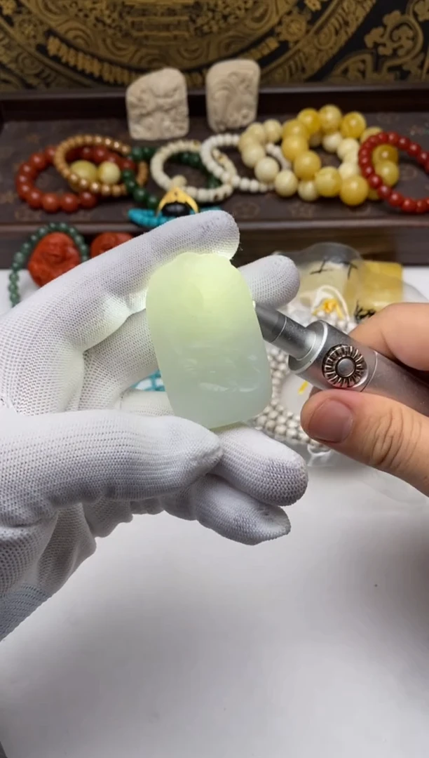 未镶嵌和田玉挂件和田玉观音挂件