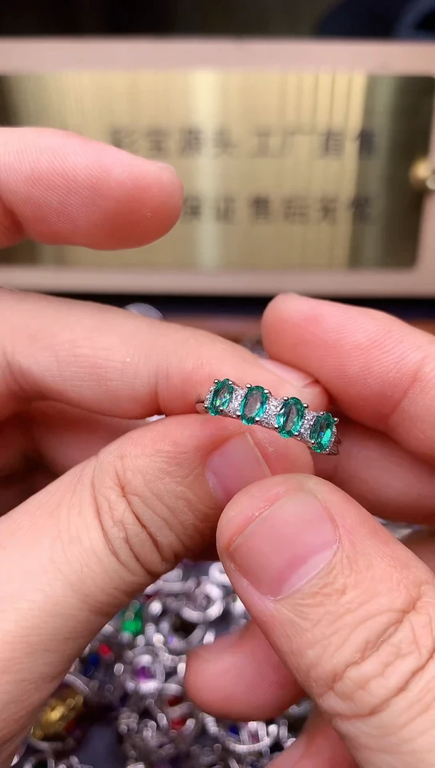【闪购商品】祖母绿戒指银S925镶嵌........