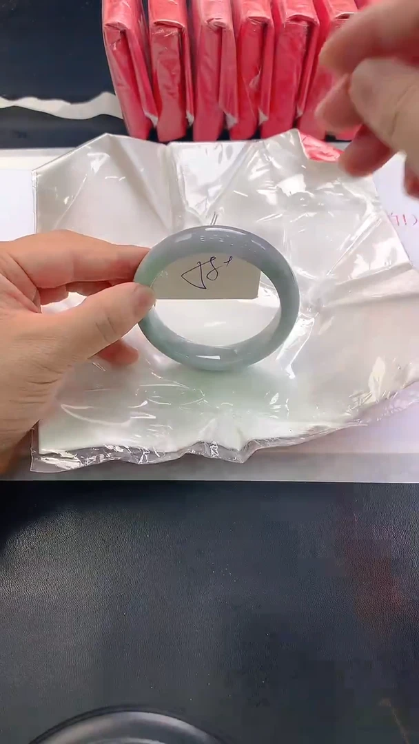 未镶嵌手镯翡翠128