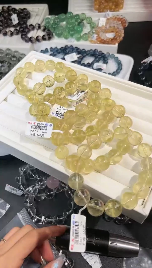 水晶手链未镶嵌多样性发一竹叶青14mm