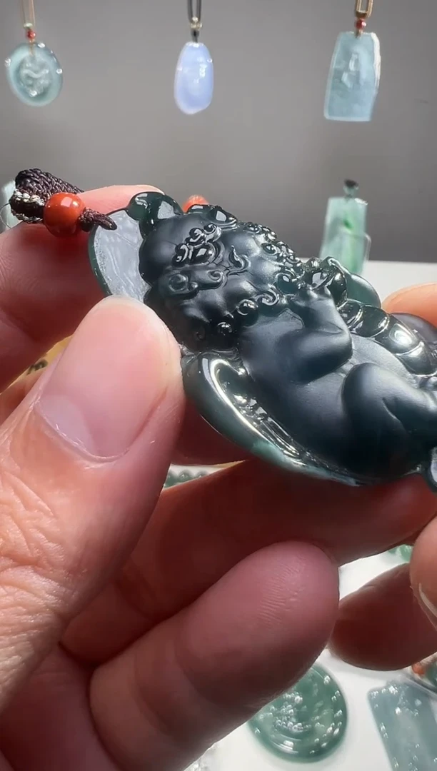 吊坠(不含链)未镶嵌翡翠宝宝龙