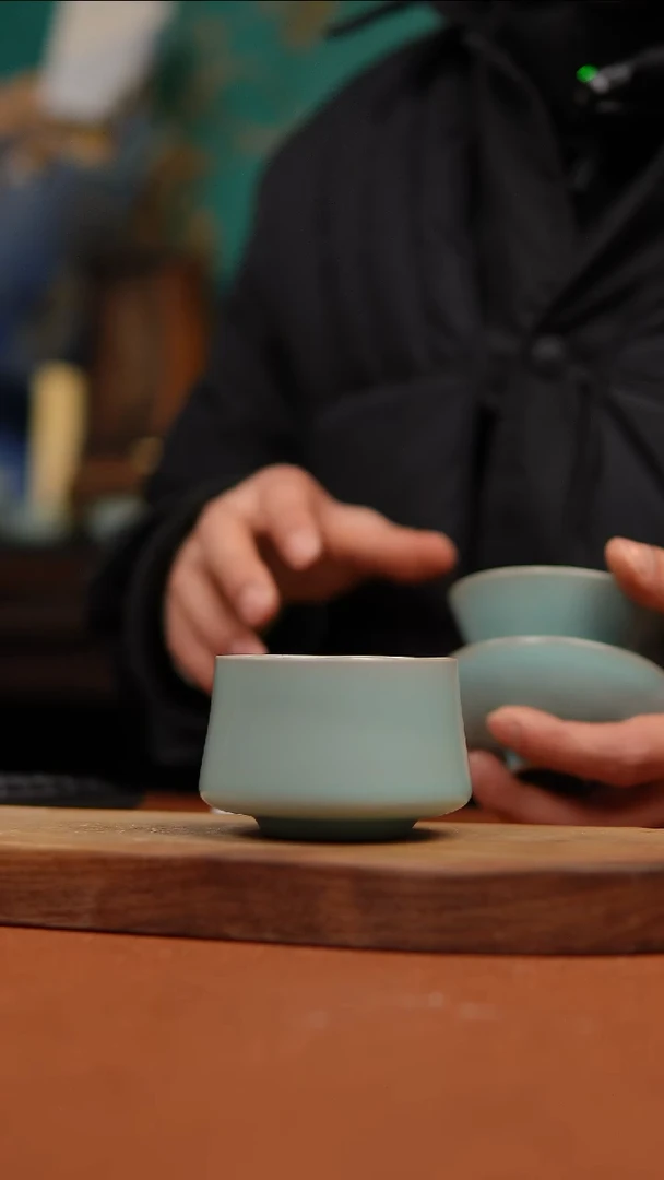 【闪购商品】瓷片原产地原矿仿古马蹄杯