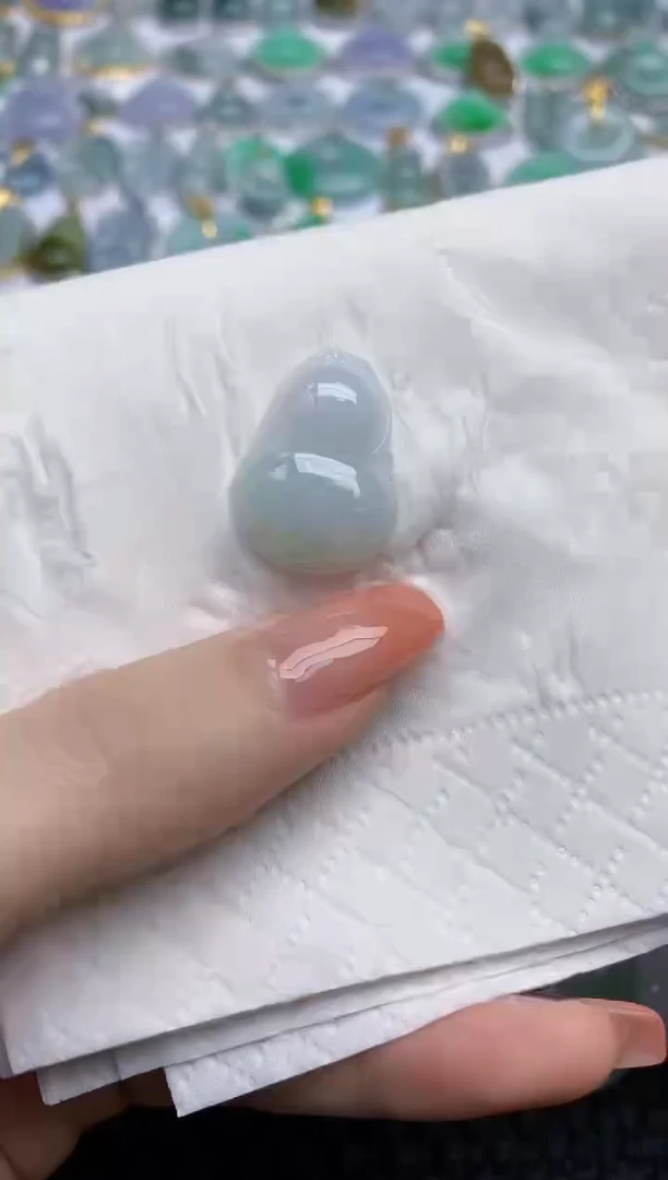 【闪购商品】翡翠颈饰未镶嵌天然翡翠A货