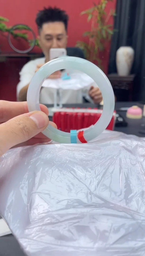 未镶嵌手镯翡翠2