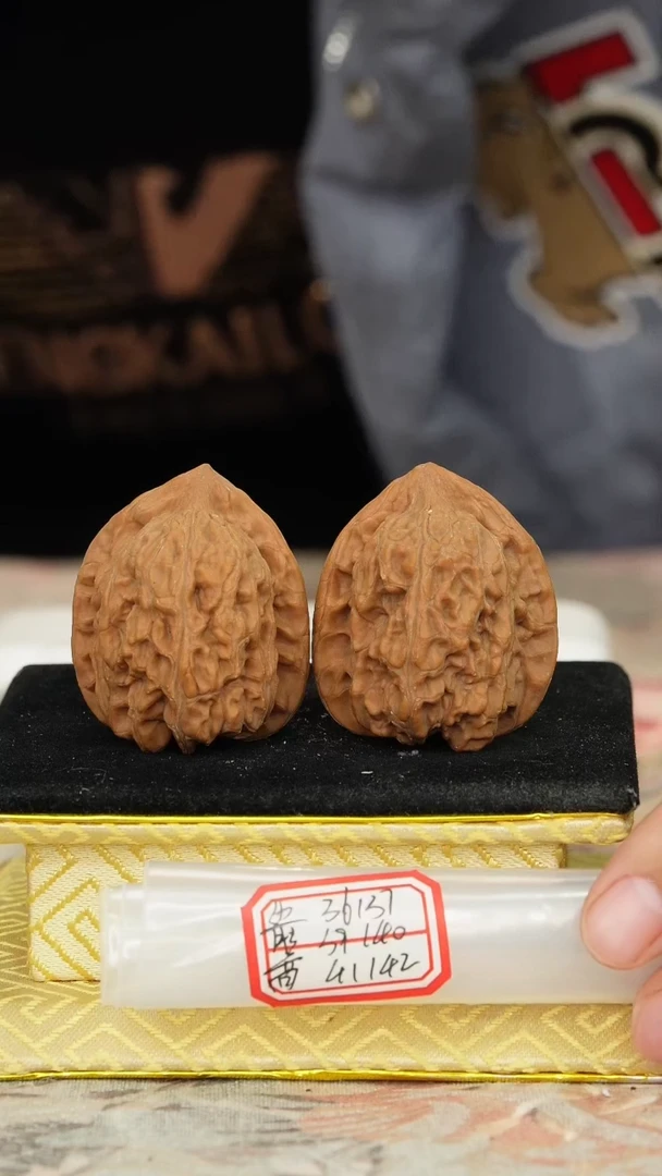 【闪购商品】文玩核桃把件赤龙鸡心