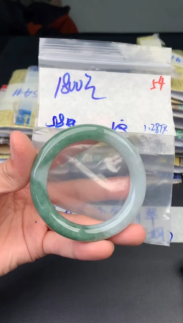 【闪购商品】定制翡翠未镶嵌毛货需精细抛光+54手镯1件+1800元