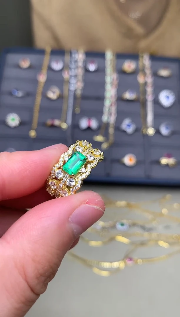 银S925镶嵌戒指祖母绿戒指