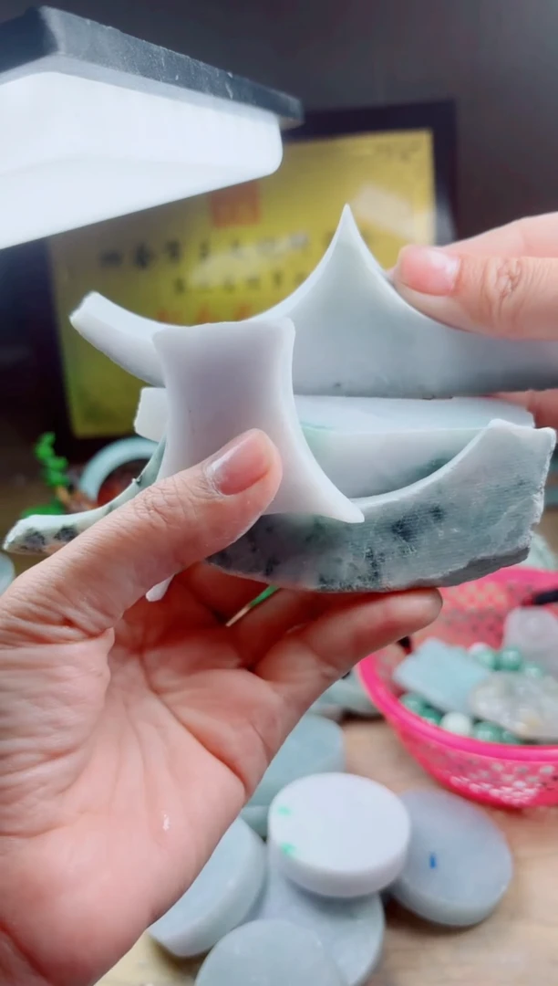 翡翠未镶嵌颈饰A货曹星831
