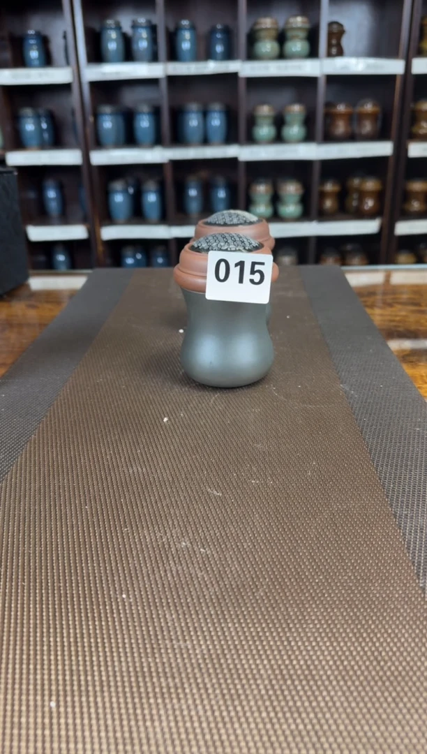 【闪购商品】紫砂  滑车  一只   015