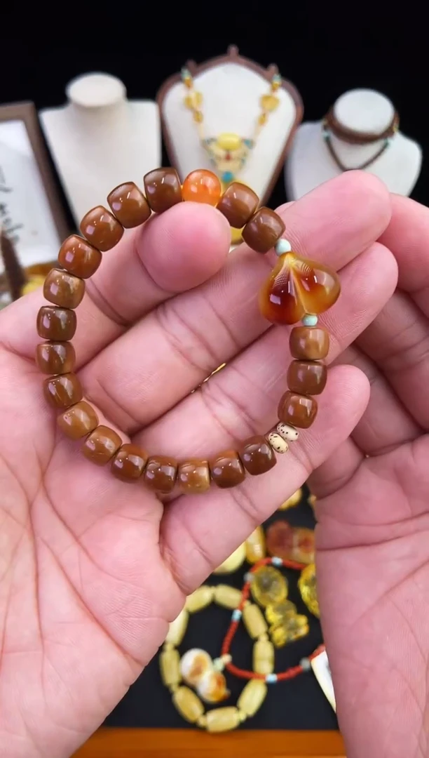 琥珀未镶嵌珠宝奇石柒月