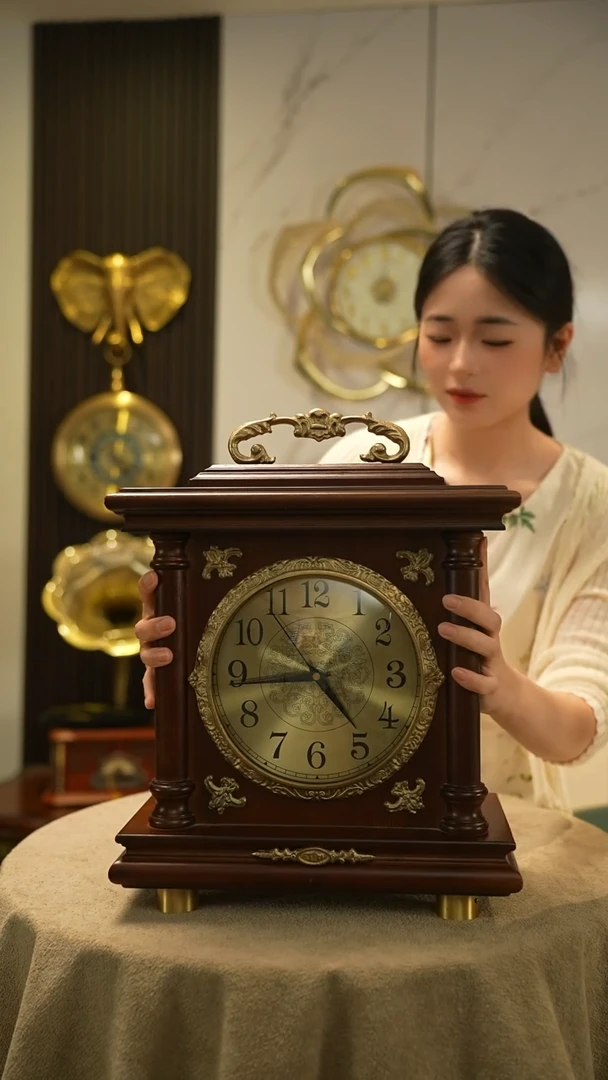 有机玻璃座钟00000