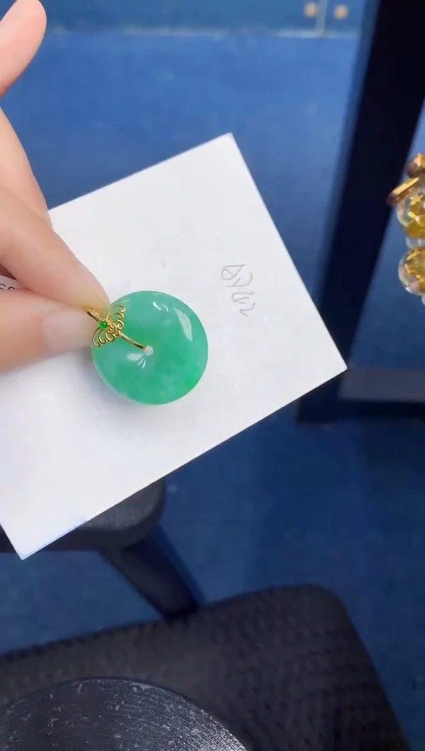 【闪购商品】翡翠颈饰18K金镶嵌000000000