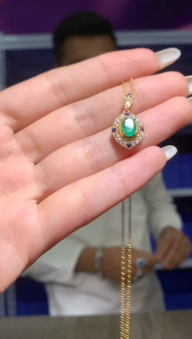 吊坠(赠链)银S925镶嵌祖母绿【宝石世家严选】