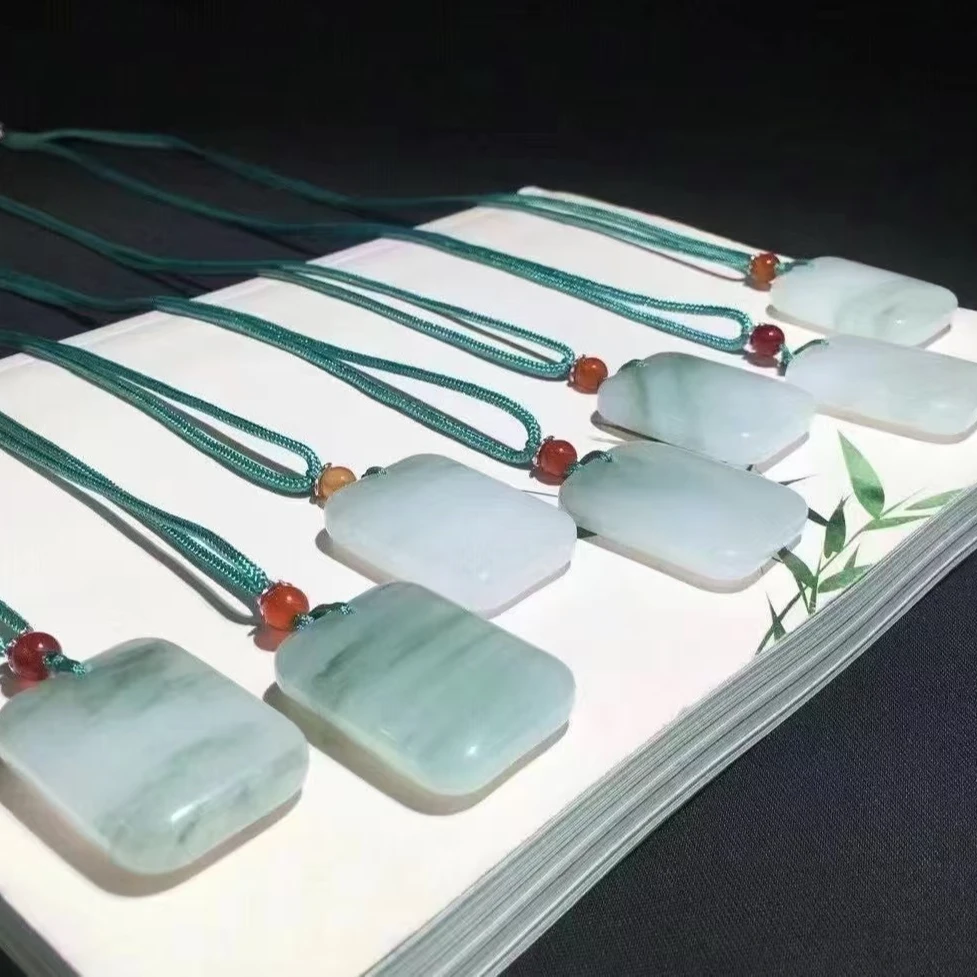 天山翠金丝玉吊坠时尚冰透情侣款