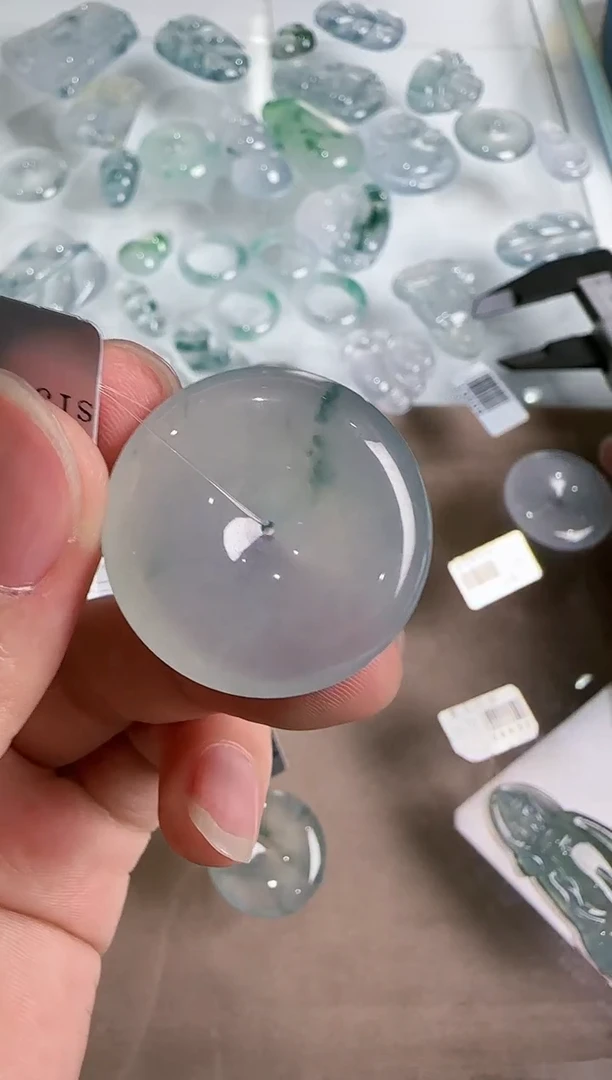 【闪购商品】翡翠吊坠(不含链)未镶嵌..